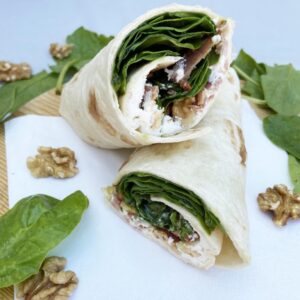 Wrap à emporter: Un wrap à base de chèvre, noix, jambon, miel et épinard croquant !